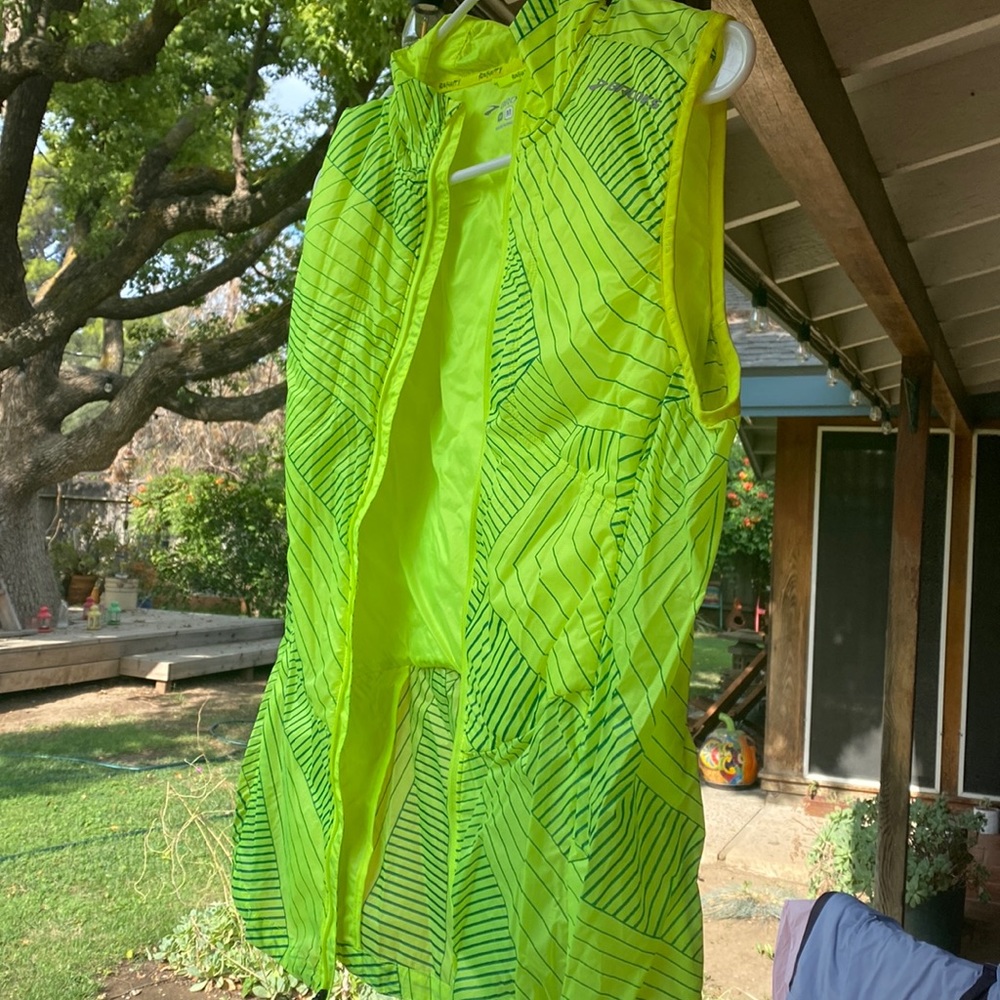 Women’s Brooks Reflective Running Vest